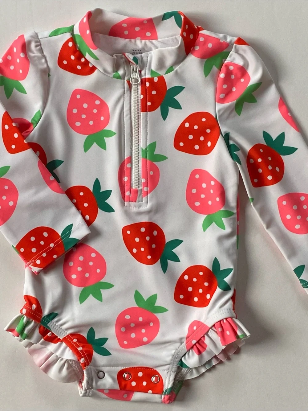 GAP rashguard swimsuit
